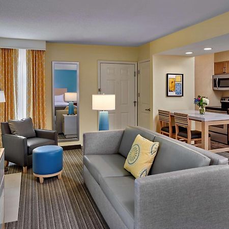 Sonesta Es Suites Cincinnati - Блу Аш Экстерьер фото