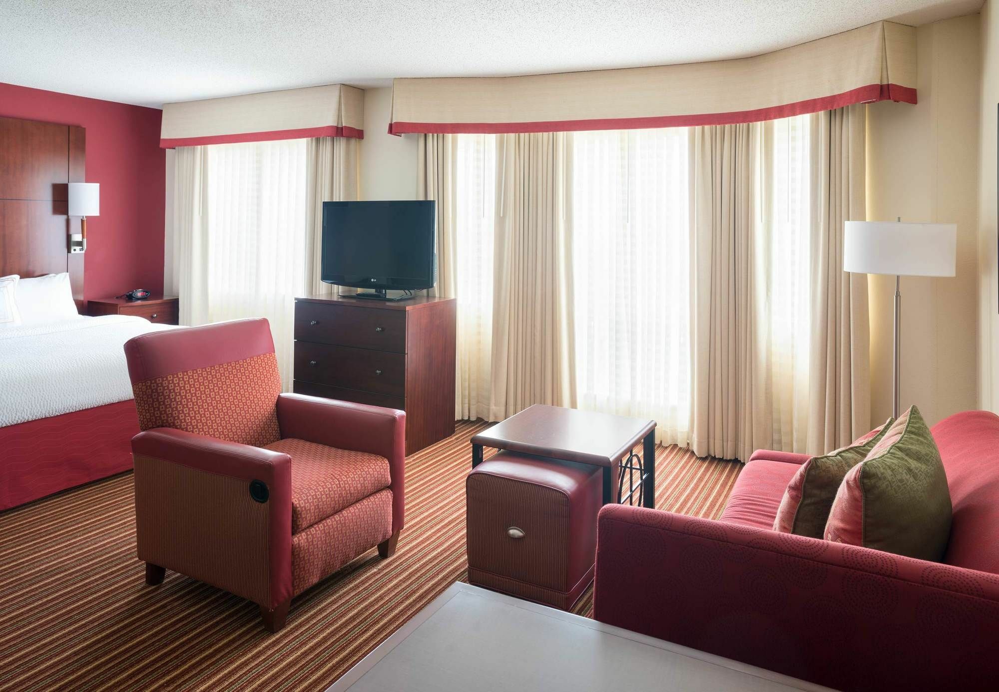 Sonesta Es Suites Cincinnati - Блу Аш Экстерьер фото